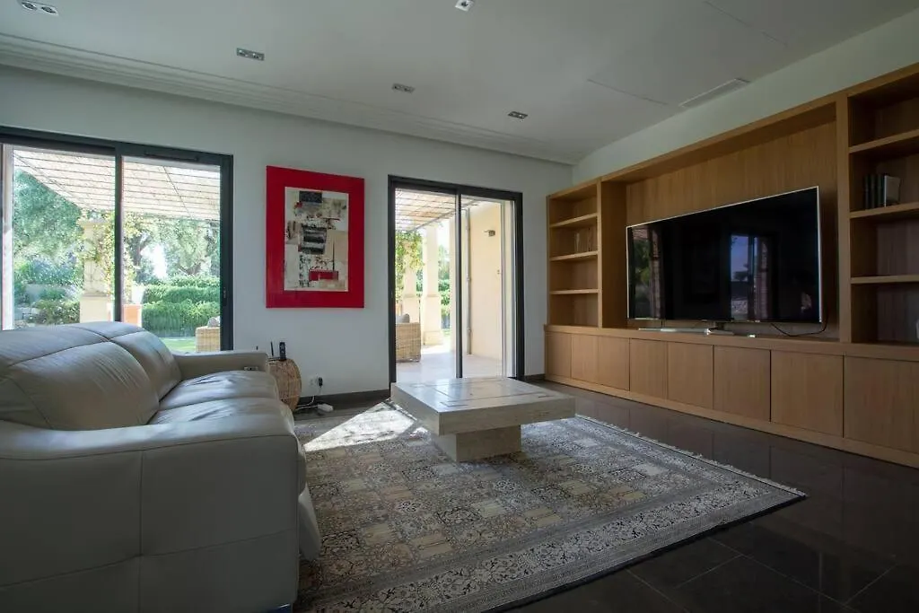 Villa Azureenne Roquefort-les-Pins Сasa de vacaciones